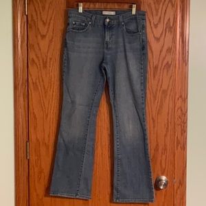 Levi’s 515 Bootcut Medium Wash Denim Jeans Size 8 Short